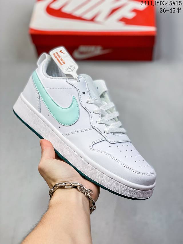 Nike Court Vision Low 百搭单品 受1980年代中期趋势的启发，Nikecourt Vision Low是一款融合了复古篮球风格的混合运动鞋