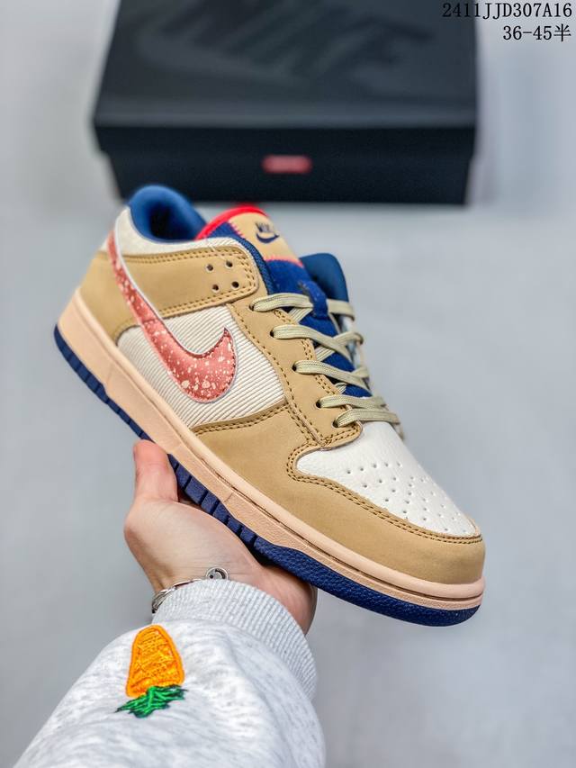 真标带半码耐克nike Sb Zoom Dunk Low 板鞋 系列经典百搭休闲运动板鞋 鞋舌的填充，使舒适性大大提升，同时也更方便穿脱中底部分则加入了脚感柔软