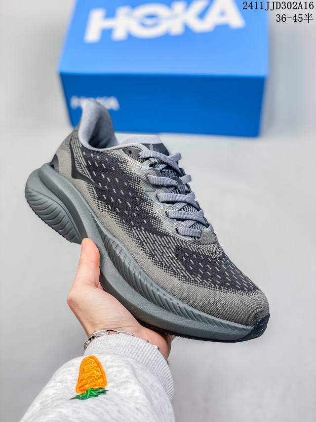 Hoka W Mach X 全新配色 这个品牌来自于新西兰的毛利语，Hoka表示大地，One One表示飞越，连起来就是飞越地平线，One One不是读作“万万