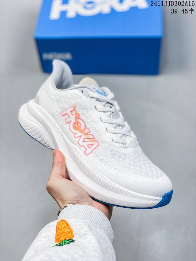 Hoka W Mach X 全新配色 这个品牌来自于新西兰的毛利语，Hoka表示大地，One One表示飞越，连起来就是飞越地平线，One One不是读作“万万