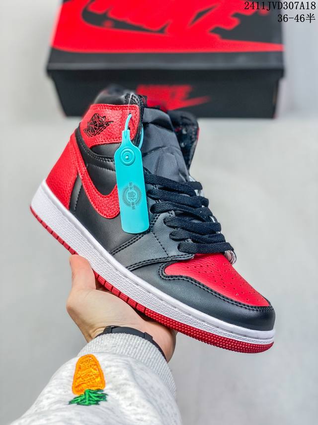 头层皮带半码 耐克 Nike Air Jordan 1 Retro High Og 乔丹一代篮球鞋复刻运动鞋 皮面高帮板鞋的设计灵感源自运动夹克，带你重温入选球