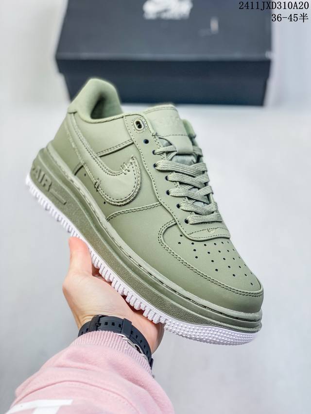 采用纤维荔枝纹牛培皮革鞋面材质 绝对的秋冬神器，全新耐克nike Air Force 1 Low Luxe Black Gum 空军一号改良防滑厚底低帮百搭休闲