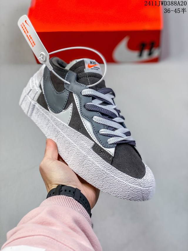 带半码 Nike Blazer Low 开拓者大勾 焕新升级经典 Blazer 鞋款 大号 Swoosh 突出新时代更加张扬的潮流感 对经典的又一次改良升级 大