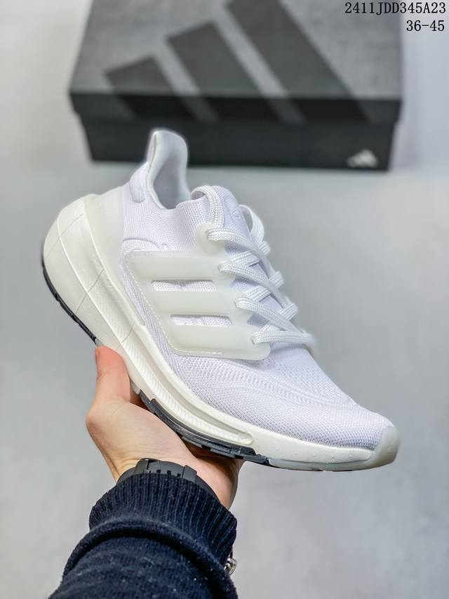 36-45 Adidas 阿迪达斯 原楦原纸版开发版型，全新primeknit纹路编织高频处理鞋面更好的脚感,全新一代正式登场阿迪达斯adidas Ultra