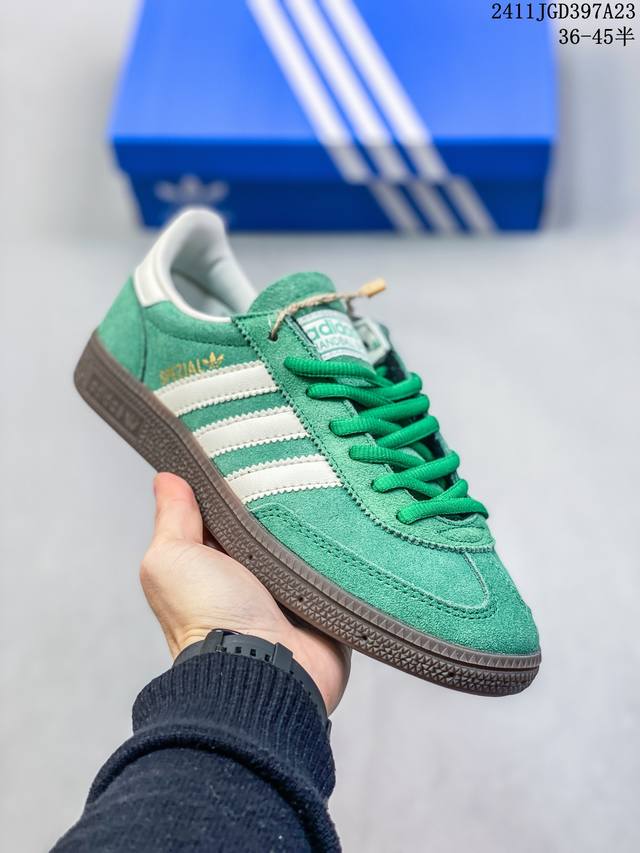 Adidas Handball Spezial 三叶草手球特别版圣帕特里克节联名款 全鞋采用yezzy500一样的皮料 灯芯绒皮面材质 特殊工艺技术 原盒包装