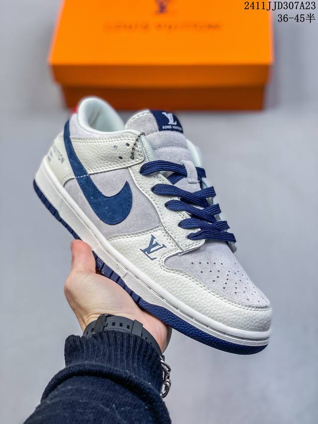 公司级带半码耐克nike Sb Zoom Dunk Low 板鞋 系列经典百搭休闲运动板鞋 鞋舌的填充，使舒适性大大提升，同时也更方便穿脱中底部分则加入了脚感柔