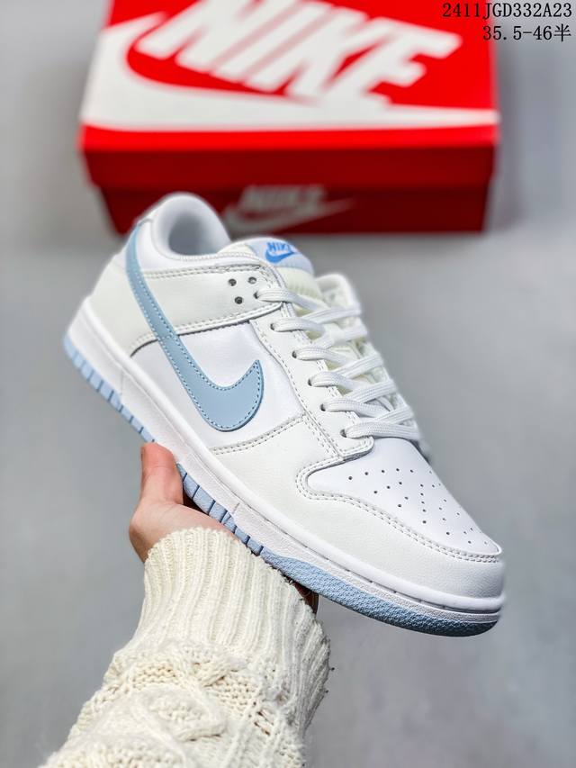 真标带半码耐克nike Sb Zoom Dunk Low 板鞋 系列经典百搭休闲运动板鞋 鞋舌的填充，使舒适性大大提升，同时也更方便穿脱中底部分则加入了脚感柔软