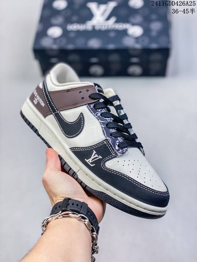 公司级带半码耐克nike Sb Zoom Dunk Low 板鞋 系列经典百搭休闲运动板鞋 鞋舌的填充，使舒适性大大提升，同时也更方便穿脱中底部分则加入了脚感柔