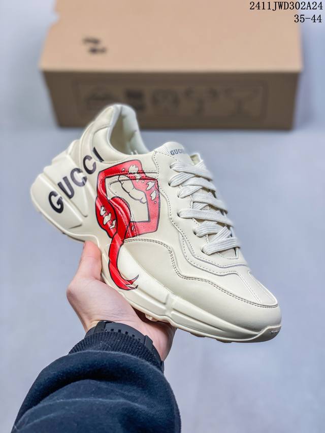 公司级gucci Rhyton Vintage Trainer Sneaker 古驰老爹鞋 5D皮革角状复古慢跑鞋 #全套专柜包装物及配件 右脚鞋舌和外盒标嵌入