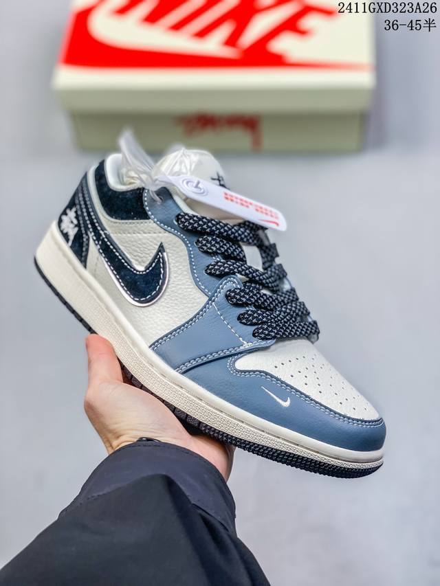 海外爆款限量发售！公司级 Nike Jordan Air Jordan 1“暴力熊联名 米黑小勾” 高端定制 低帮 复古 减震 防滑 耐磨 篮球鞋 定制鞋盒 大