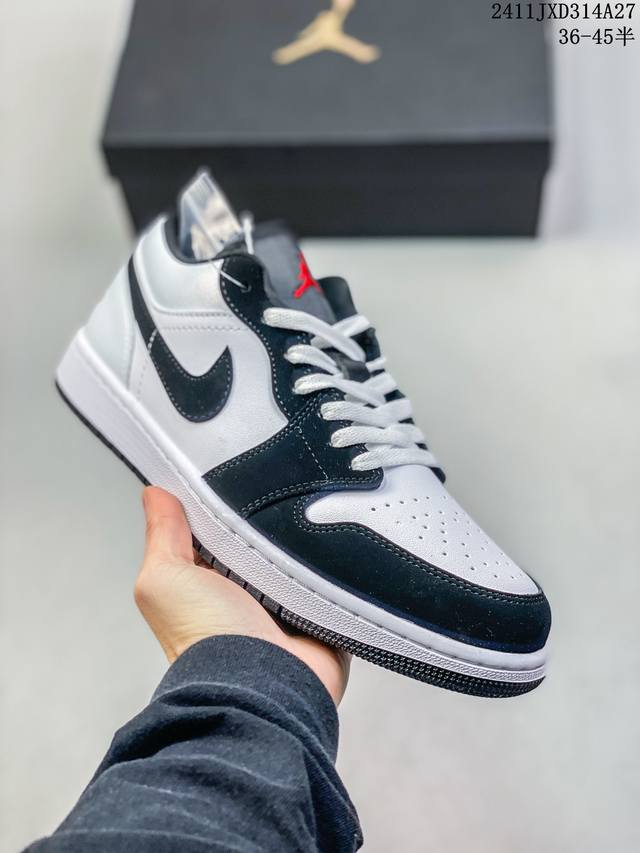 公司级nike Air Jordan 1 Low Aj1乔1低帮休闲板鞋 同步官方配色 头层皮打造 正确满胶鞋垫 四线拉帮 原厂织唛标 鞋舌高弹海绵填充 官方货