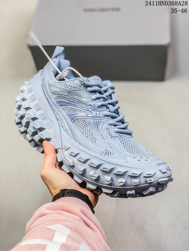 Balenciagac 巴黎世家 Defender 低帮 白色 轮胎鞋时尚夏古做旧低邦老爹鞋 不含皮革运动休闲鞋，尼龙和网布材质，磨损效果，夸张轮胎花纹鞋底，5