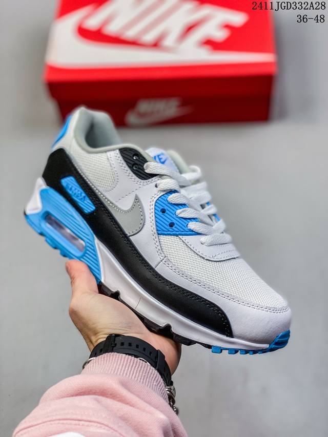 Nike耐克运动鞋 Air Max 90 健身运动跑鞋休闲鞋 复古风十足！Air Max 90 作为 Nike 旗下最经典的鞋型之一，凭借着百搭的造型，获得众多