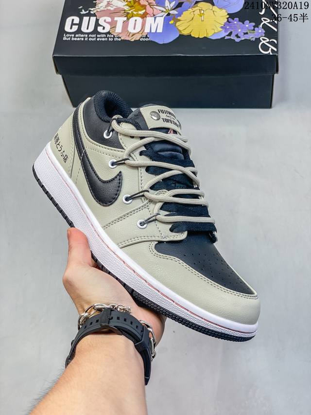 特价 耐克 Nike Dunk Low Retro 运动鞋复古解构绑带板鞋 双鞋带。作为 80 年代经典篮球鞋款，起初专为硬木球场打造，后来成为席卷街头的时尚标