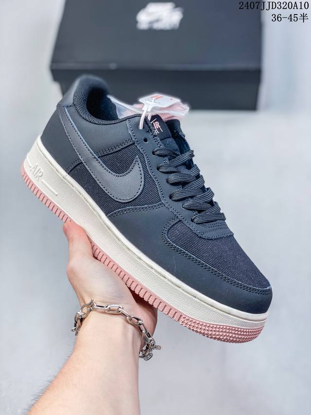 耐克nike Air Force 1 Low 空军一号 Af1 低帮百搭厚底增高休闲运动板鞋。柔软、弹性十足的缓震性能和出色的中底设计，横跨复古与现代的外型结合