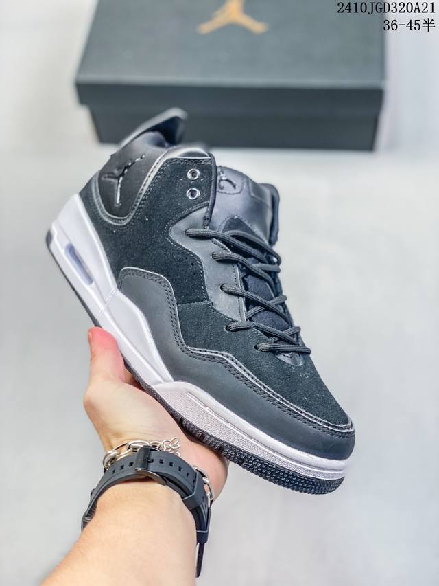 Air Jordan Courtside 23 黑白紫 Aj23 乔丹23代 Aj23 乔23 黑紫 小藤原浩 乔丹篮球鞋系列 整体采用黑白主色，搭配水晶大底，