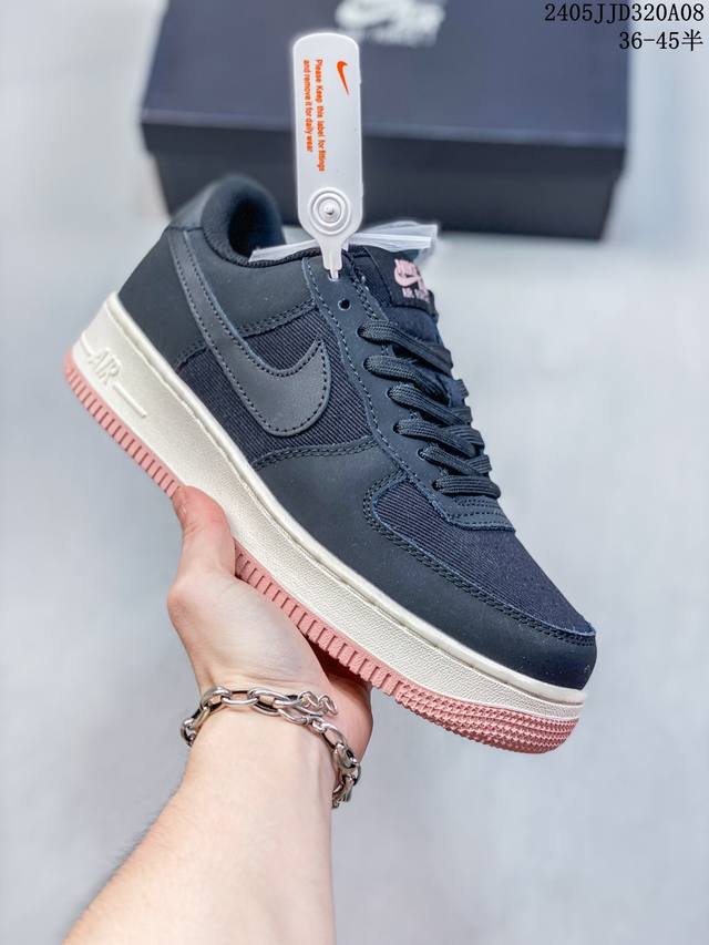 耐克nike Air Force 1 Low 空军一号低帮百搭休闲运动板鞋。柔软、弹性十足的缓震性能和出色的中底设计，横跨复古与现代的外型结合，造就出风靡全球三