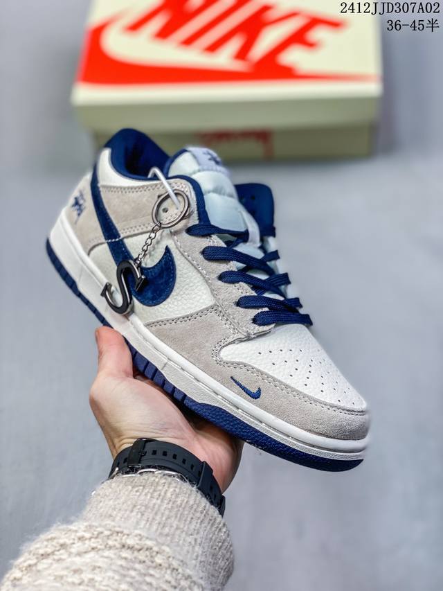 真标 耐克 Nike Dunk Low 板鞋 Sb系列经典百搭休闲运动板鞋，时尚滑板鞋。加厚鞋舌的填充，使舒适性大大提升，同时也更方便穿脱中底部分则加入了脚感柔