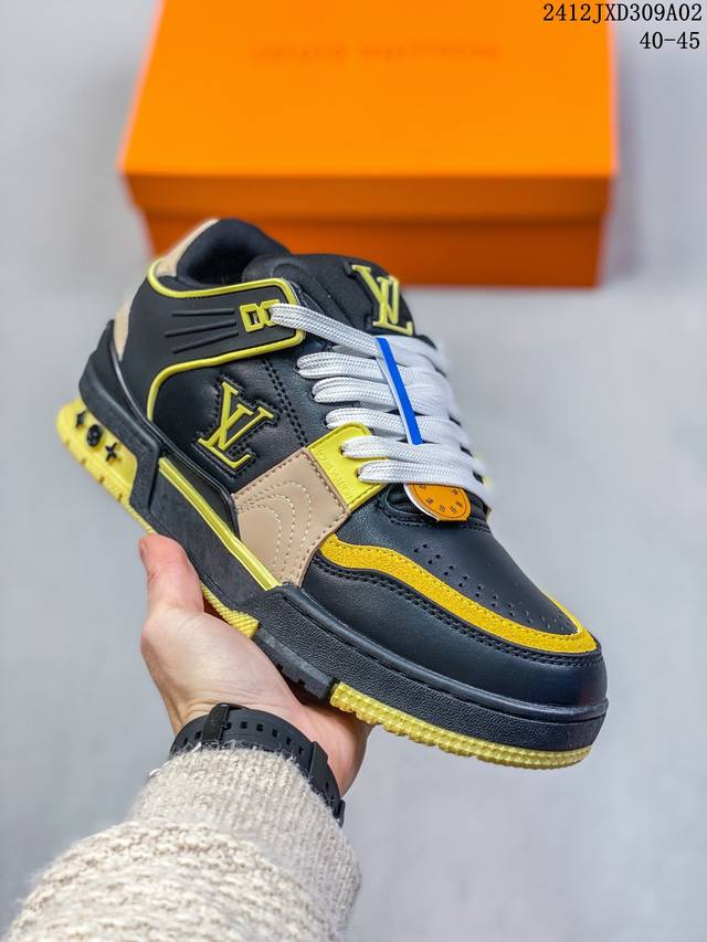 公司级全新lv路易威登louis Vuitton Trainer Sneaker Low休闲运动文化百搭板鞋 尺码:40-45 Id:12Jxd309A02