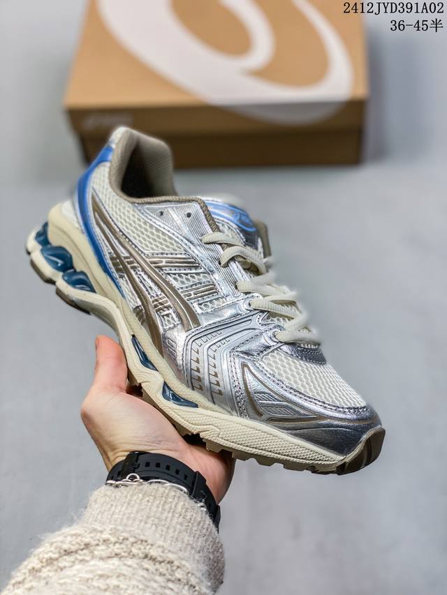 Asics Gel-Kayano 14 亚瑟士经典跑鞋 如今机能风和户外风吹得正劲，便是主打“Urban Outdoor机能越野风格”，城市和户外场景都能轻松应