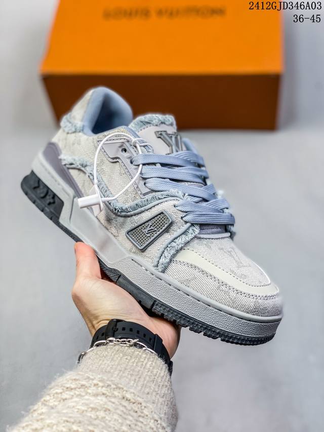 法国巴黎百年奢侈品牌lv路易威登louis Vuitton Trainer Sneaker Low 运动系列低帮复古百搭休闲运动文化篮球板鞋 尺码：如图所示 1