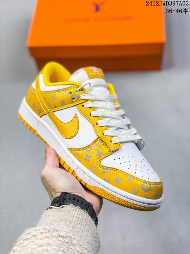 公司级带半码耐克nike Sb Zoom Dunk Low 板鞋 系列经典百搭休闲运动板鞋 鞋舌的填充，使舒适性大大提升，同时也更方便穿脱中底部分则加入了脚感柔