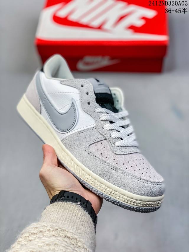 双十二福利特价 耐克 Nike Terminator Low 耐克终结者系列低帮滑板鞋 黄蓝密歇根 舒适 百搭 防滑耐磨复古板鞋 忠于原版，延续经典。采用耐穿舒