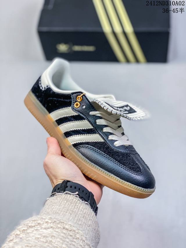 真标阿迪达斯三叶草adidas Originals Samba 桑巴舞系列绅士德训足球风百搭低帮休闲运动板鞋 货号:Ig4304 尺码:36 36.5 37 3