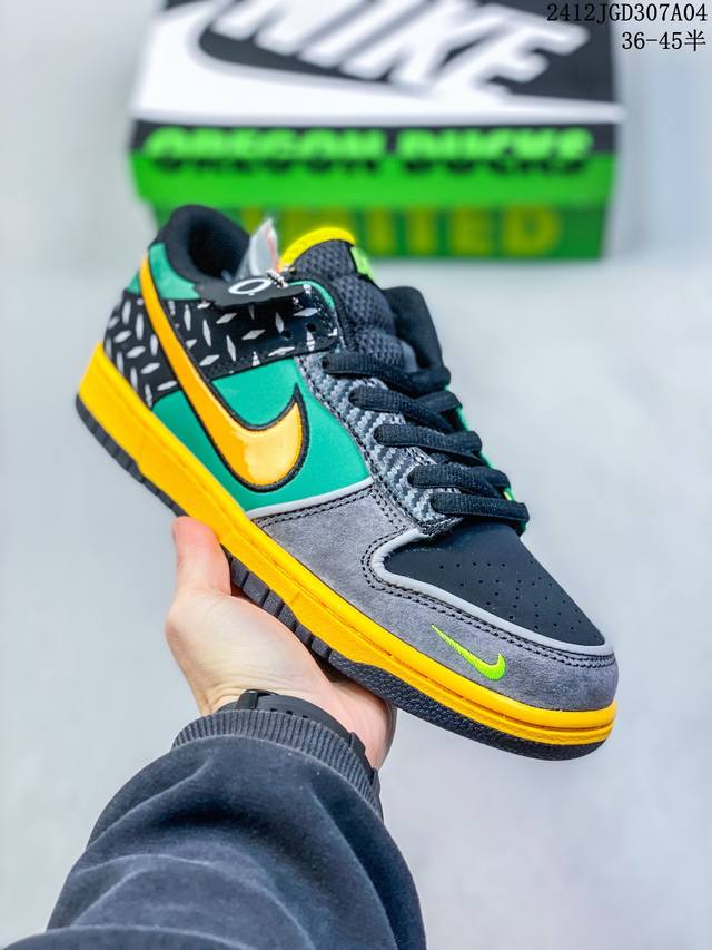 公司级带半码耐克nike Sb Zoom Dunk Low 板鞋 系列经典百搭休闲运动板鞋 鞋舌的填充，使舒适性大大提升，同时也更方便穿脱中底部分则加入了脚感柔