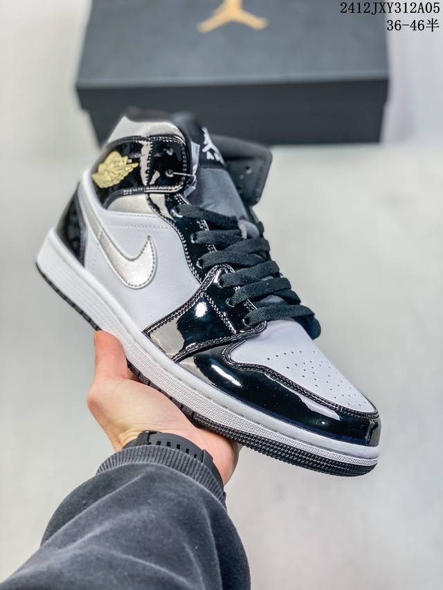 头层公司级真标带半码！ 耐克nike Air Jordan 1 Mid“ Aj1 乔1代 乔丹一代中帮系列经典复古文化休闲运动篮球鞋采用头层皮与牛剖革鞋面材质#