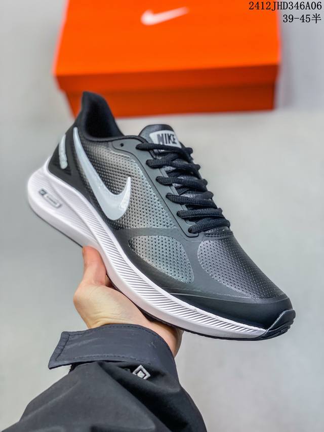 真标耐克 Nike Zoom Pegasus 7X 登月 皮面 透气缓震疾速跑鞋。在鞋底部分，搭载全掌型zoom Air配置，锐意革新缓震系统，缔造平稳顺畅的自