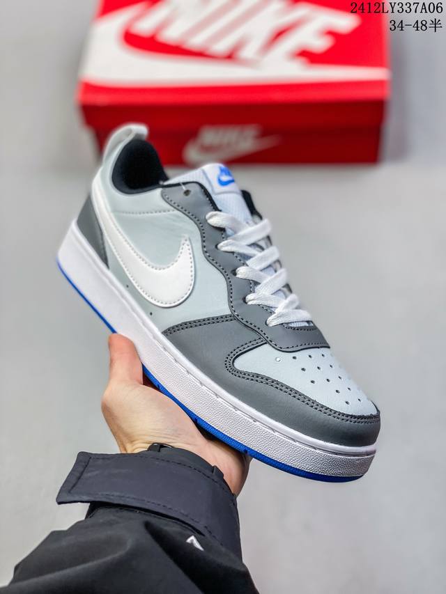 耐克nike Air Force 1 Low 空军一号低帮百搭休闲运动板鞋。柔软、弹性十足的缓震性能和出色的中底设计，横跨复古与现代的外型结合，造就出风靡全球三