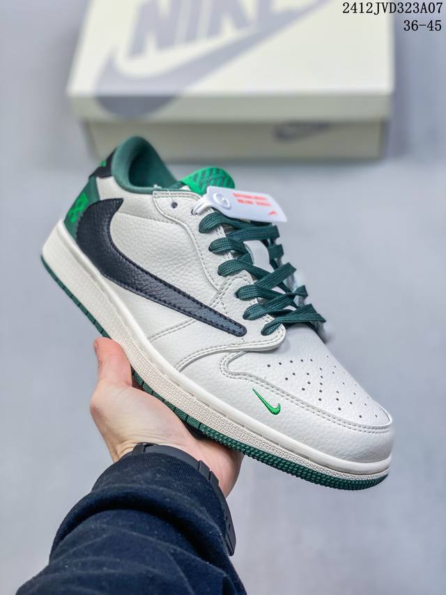 海外爆款限量发售！公司级 Travis Scott X Fragment Design X Jordan Air Jordan 1 Low Og Sp Off联