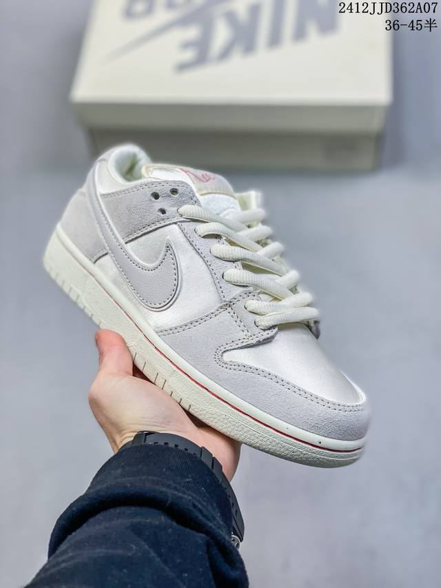 真标 耐克 Nike Dunk Low 板鞋 Sb系列经典百搭休闲运动板鞋，时尚滑板鞋。加厚鞋舌的填充，使舒适性大大提升，同时也更方便穿脱中底部分则加入了脚感柔