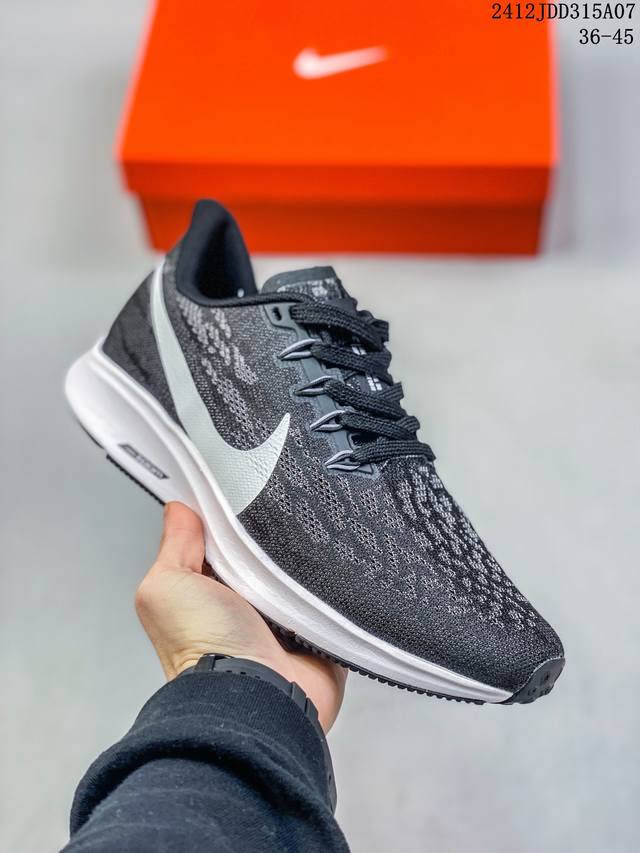 Nike 耐克 Air Zoom Pegasus 36 针织透气 登月36代兼顾迅疾外观和稳固脚感，后跟覆面和中足动态支撑巧妙融合，缔造稳定顺畅的迈步体验 12