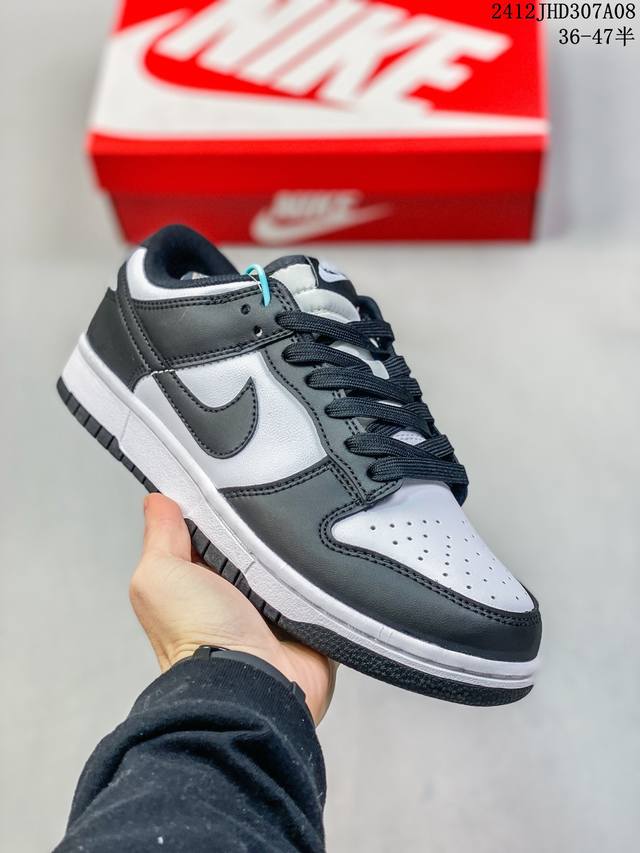 头层皮 耐克 Nike Dunk Low Retro 运动鞋复古板鞋。作为 80 年代经典篮球鞋款，起初专为硬木球场打造，后来成为席卷街头的时尚标杆，现以经典细