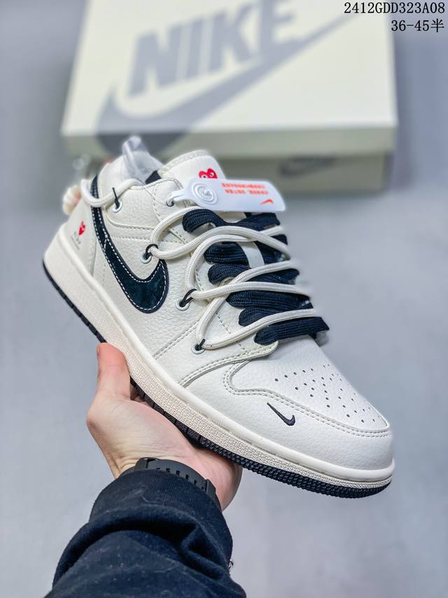 海外爆款限量发售！公司级 Nike Jordan Air Jordan 1“川久保玲联名 米黑白” 高端定制 低帮 复古 减震 防滑 耐磨 篮球鞋 定制鞋盒 大