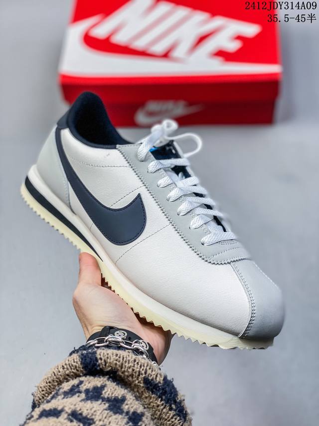 公司级nike Classic Cortez 耐克经典轻便舒适男子阿甘鞋休闲跑步鞋运动鞋 纯粹而执着的精神 使得cortez种在了一代人的心里 无论是否喜欢它复