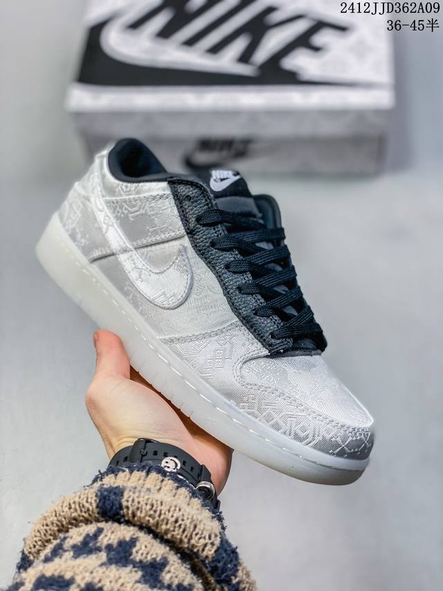 真标 耐克 Nike Dunk Low 板鞋 Sb系列经典百搭休闲运动板鞋，时尚滑板鞋。加厚鞋舌的填充，使舒适性大大提升，同时也更方便穿脱中底部分则加入了脚感柔