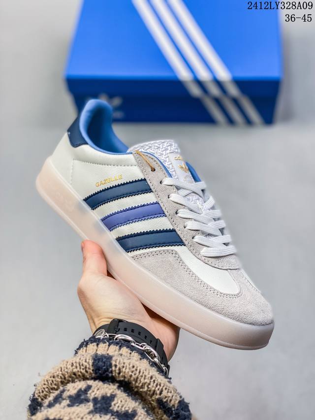 双十二福利套现实adidas Originals Gazelle Indoor 三叶草休闲防滑耐磨低帮板鞋 鞋头出色设计 塑就出众贴合感 稳固的后跟贴合足部曲线