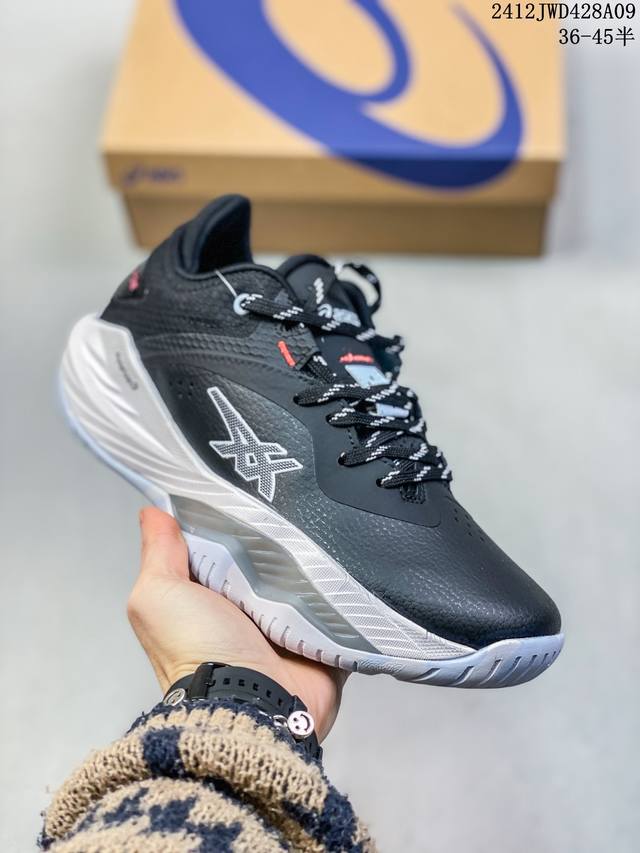 Asics Nova Surge Low 亚瑟士低帮实战篮球鞋 织物网眼鞋面 下层密布透气孔 热熔材料对鞋头进行加固 共计7组鞋带孔 前4对鞋带孔添加tu材质加