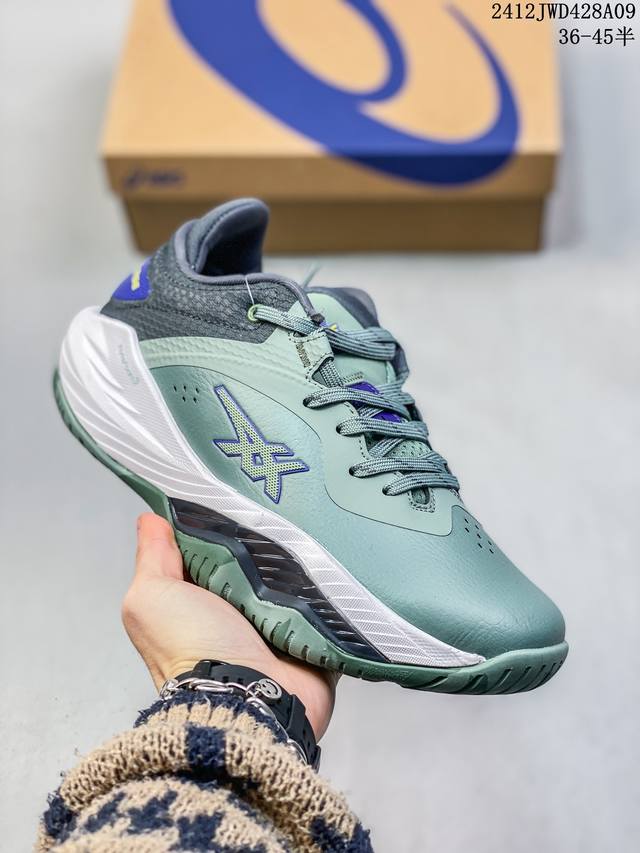 Asics Nova Surge Low 亚瑟士低帮实战篮球鞋 织物网眼鞋面 下层密布透气孔 热熔材料对鞋头进行加固 共计7组鞋带孔 前4对鞋带孔添加tu材质加