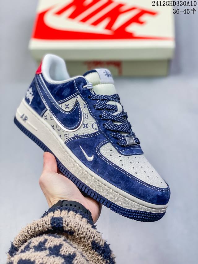 公司级耐克nike Air Force 1 Mid 07 空军一号中帮百搭休闲运动板鞋。柔软、弹性十足的缓震性能和出色的中底设计，横跨复古与现代的外型结合，造就