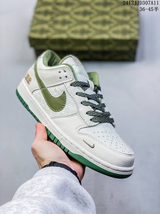 真标 耐克 Nike Dunk Low 板鞋 Sb系列经典百搭休闲运动板鞋，时尚滑板鞋。加厚鞋舌的填充，使舒适性大大提升，同时也更方便穿脱中底部分则加入了脚感柔