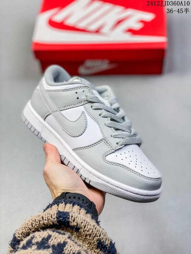 真标带半码耐克nike Sb Zoom Dunk Low 板鞋 系列经典百搭休闲运动板鞋 鞋舌的填充，使舒适性大大提升，同时也更方便穿脱中底部分则加入了脚感柔软