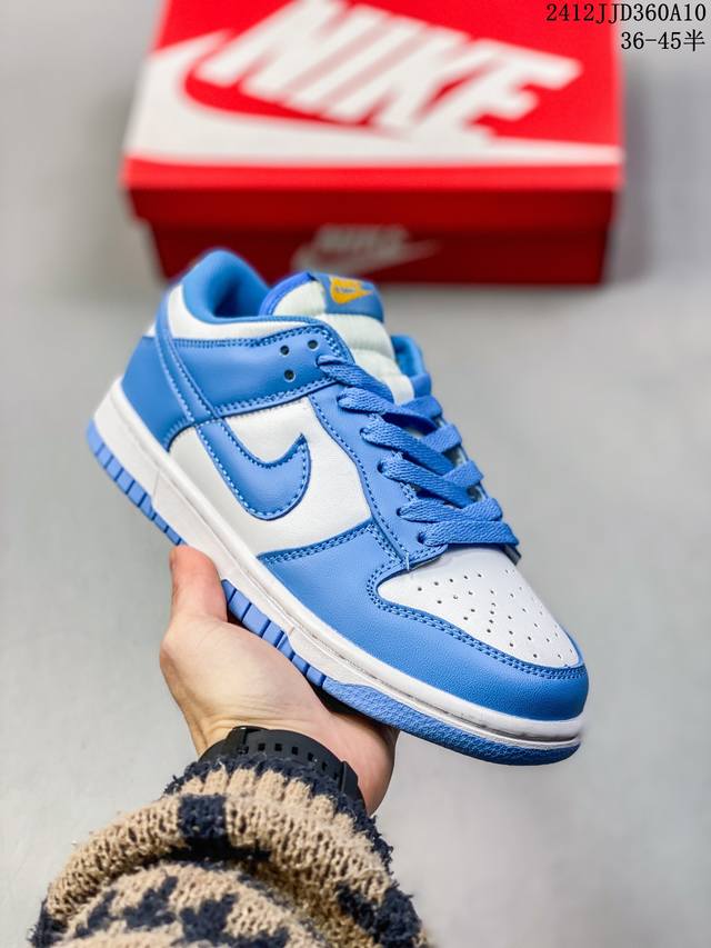 真标带半码耐克nike Sb Zoom Dunk Low 板鞋 系列经典百搭休闲运动板鞋 鞋舌的填充，使舒适性大大提升，同时也更方便穿脱中底部分则加入了脚感柔软