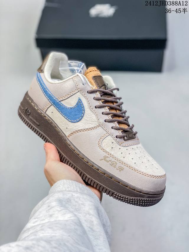 公司级耐克nike Air Force 1 Mid 07 空军一号低帮百搭休闲运动板鞋。柔软、弹性十足的缓震性能和出色的中底设计，横跨复古与现代的外型结合，造就