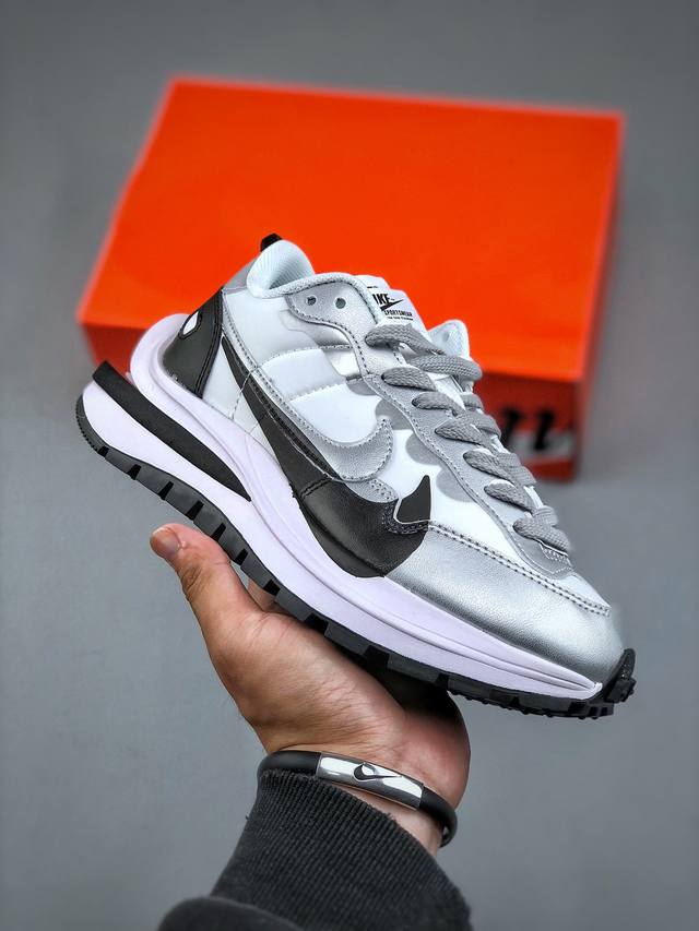 Sacai X Nike Vaporwaffle 3.0 华夫3.0走秀款休闲鞋 Dd1875-201 尺码：36 36.5 37.5 38 38.5 39 4