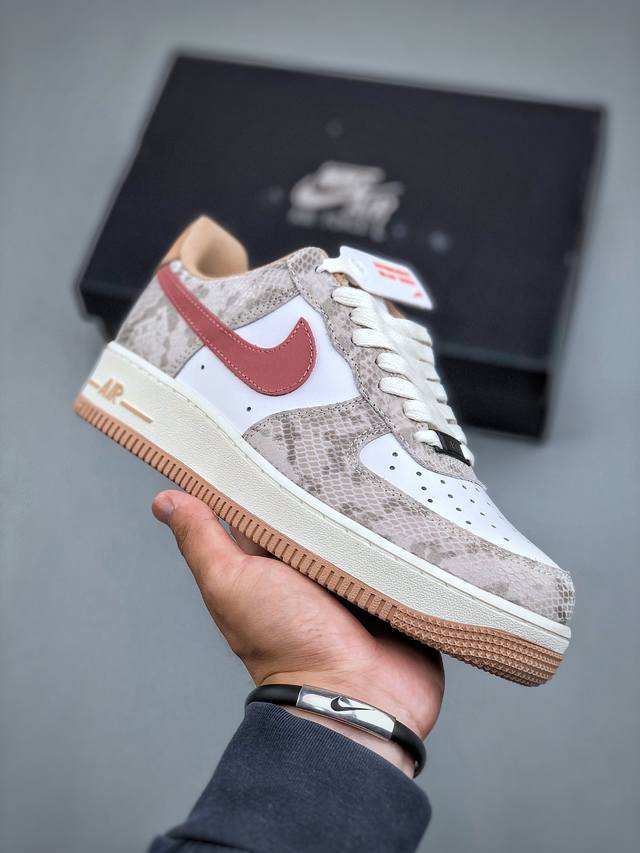 Nike Air Force 1 Low 07 Year Of The Snake 空军一号 原楦头原纸板 打造纯正低帮空军版型专注外贸渠道 全掌内置蜂窝气垫