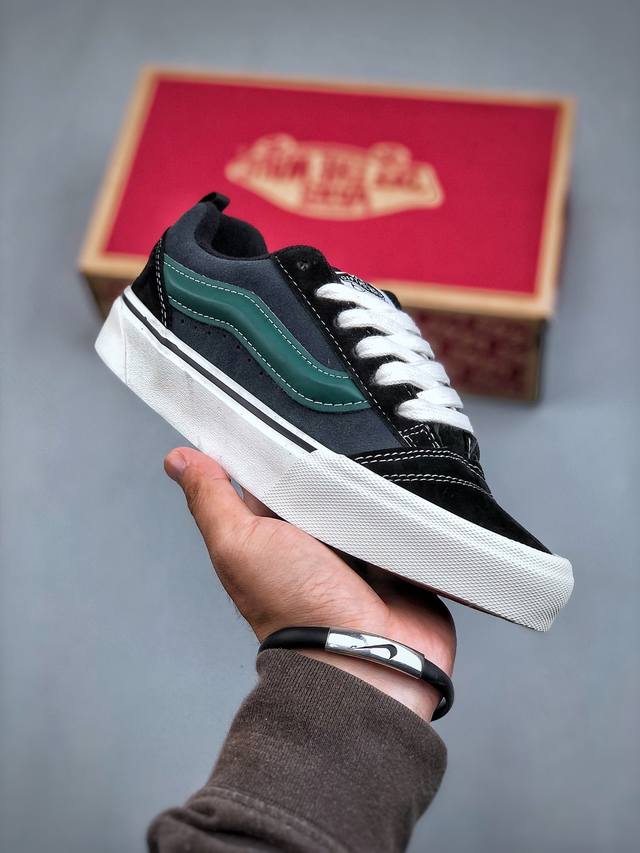 Vans Knu Skool 百搭休闲防滑减震低帮 板鞋男女同款vans 面包碳灰黑绿条 尺码：35-44 半